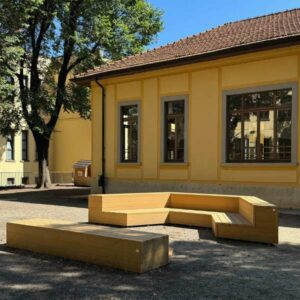 anfiteatro didattico all'aperto in wpc made in Italy